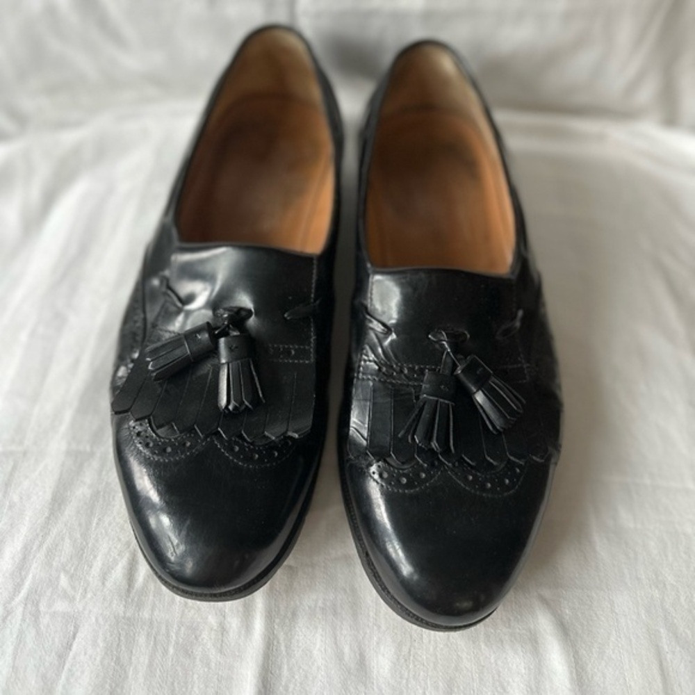 SALVATORE FERRAGAMO Black Leather Eyelash Tassel Oxford Loafers 9.5